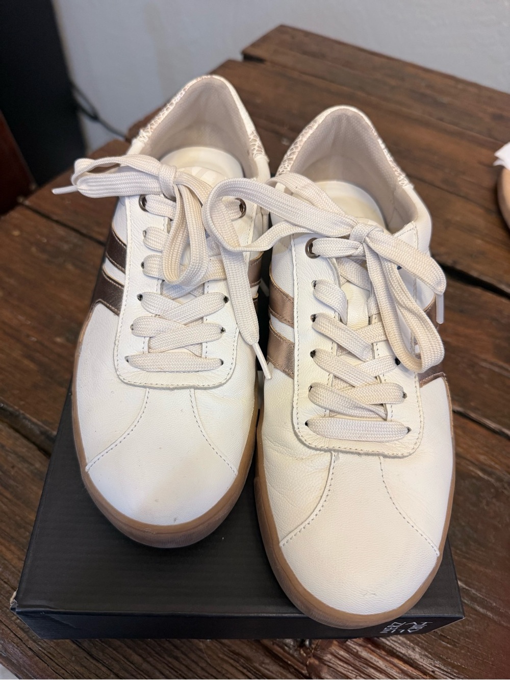 Naturalizer Medina White and Rose Gold Women's Leather Sneakers